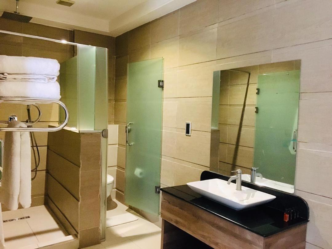 Summerset Continental Hotel Maitama By T E L E Hospitality Abuja Ngoại thất bức ảnh