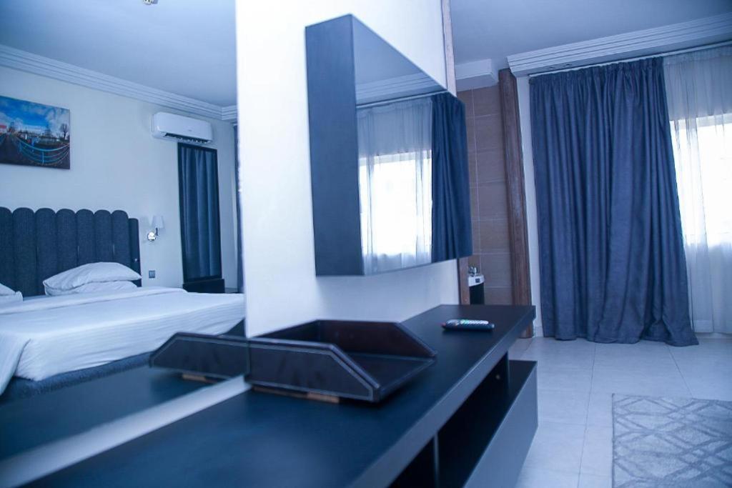 Summerset Continental Hotel Maitama By T E L E Hospitality Abuja Ngoại thất bức ảnh