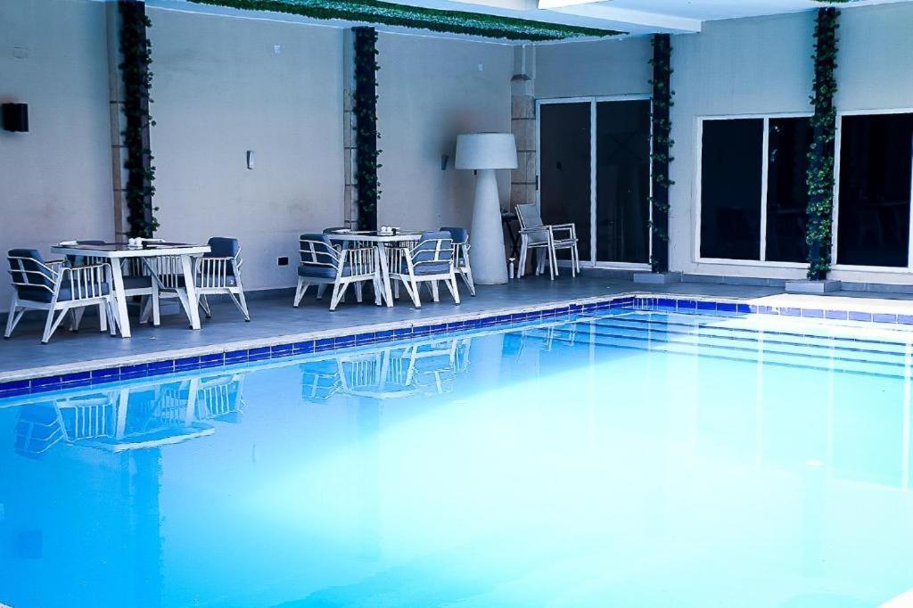 Summerset Continental Hotel Maitama By T E L E Hospitality Abuja Ngoại thất bức ảnh
