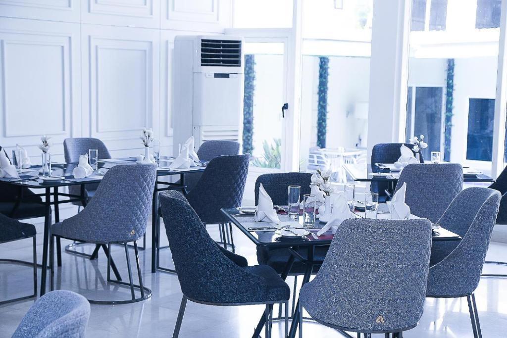Summerset Continental Hotel Maitama By T E L E Hospitality Abuja Ngoại thất bức ảnh